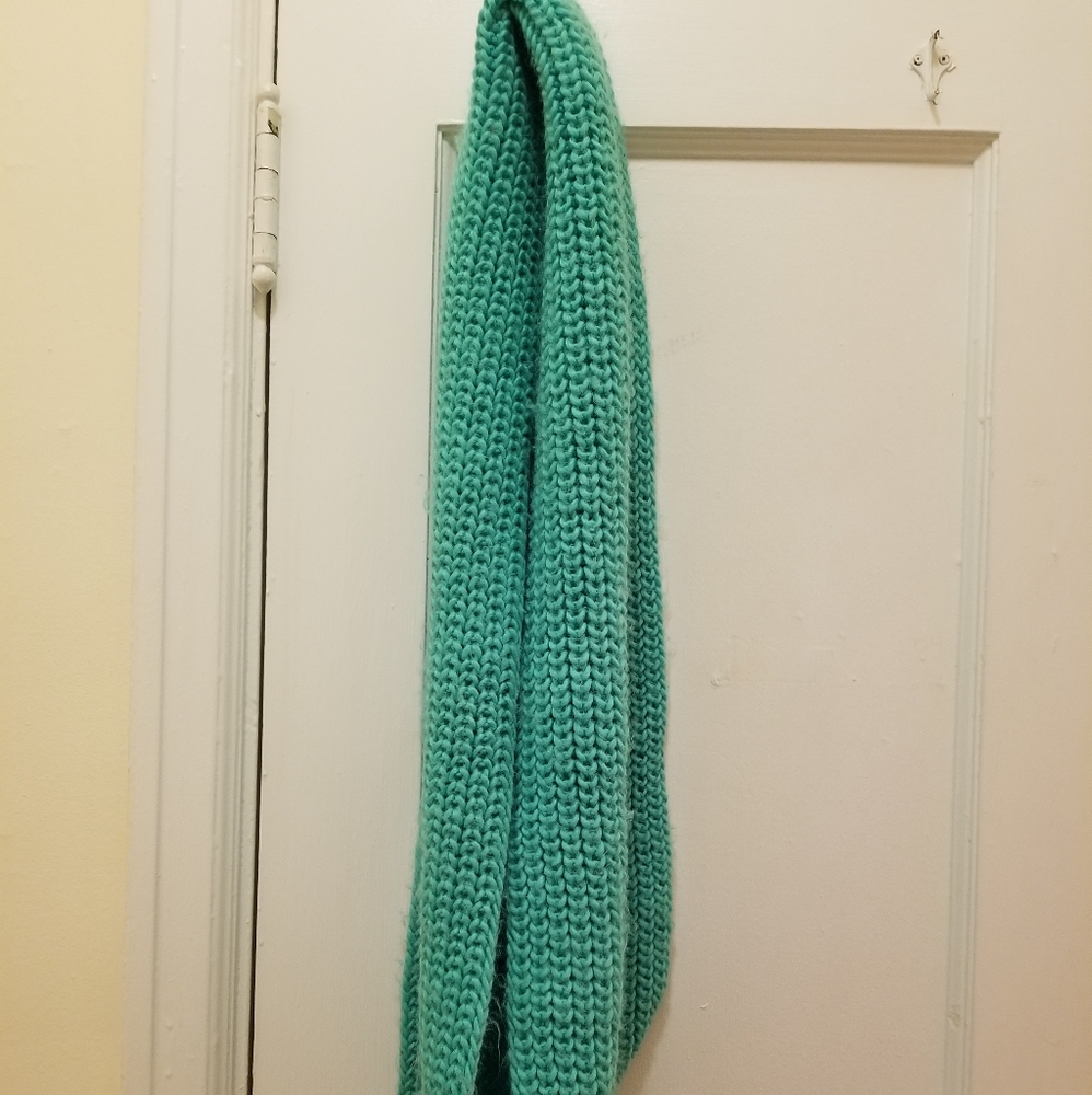 Turquoise thick scarf